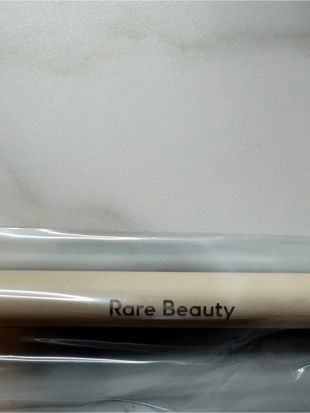 Rare Beauty Always An Optimist Powder Brush